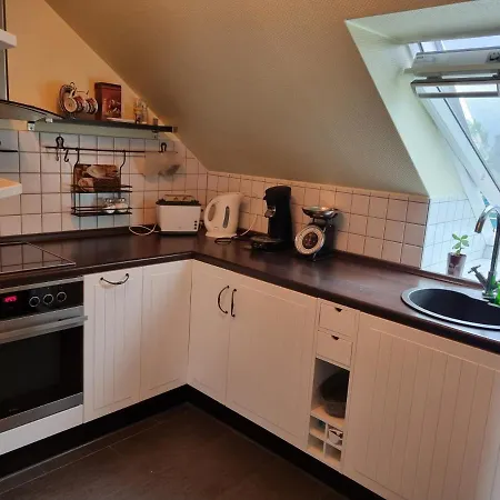 Zweibettzimmer Mit Kuche Und Bad